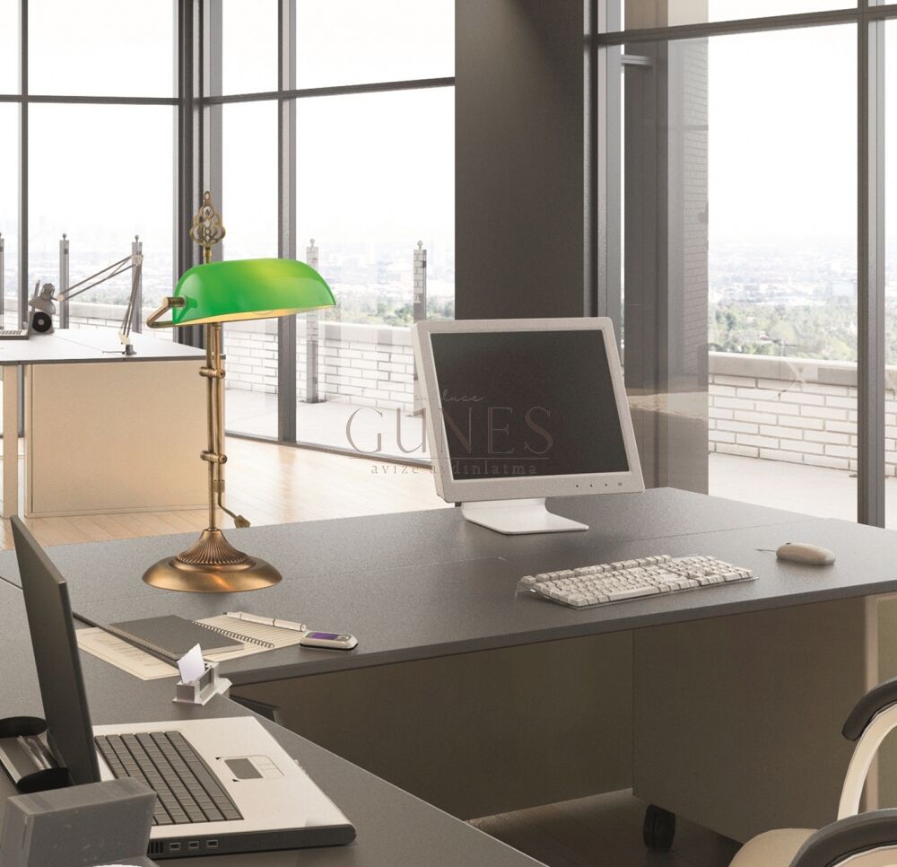 Yeşil Boyalı Masa Lambası AVONNİ-ML-9063-GREEN